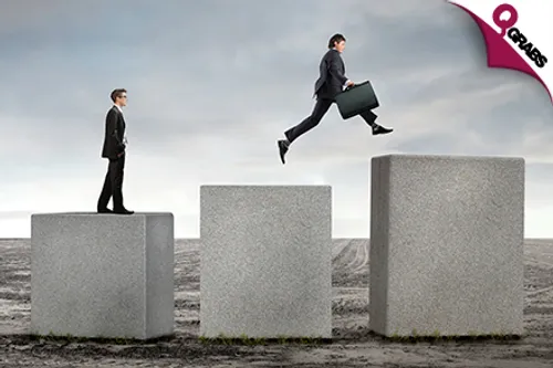 For QR19 Get on the Fast Track to Your Dream Job with a Career Advancement Online Course! (QR1605 Value)